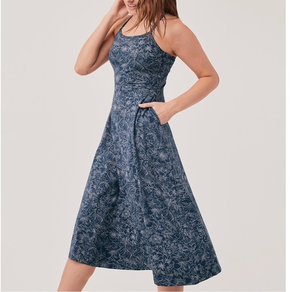 PACT Organic Cotton Fit & Flare Midi Dress Blue Floral Size Medium NWOT - Picture 1 of 14